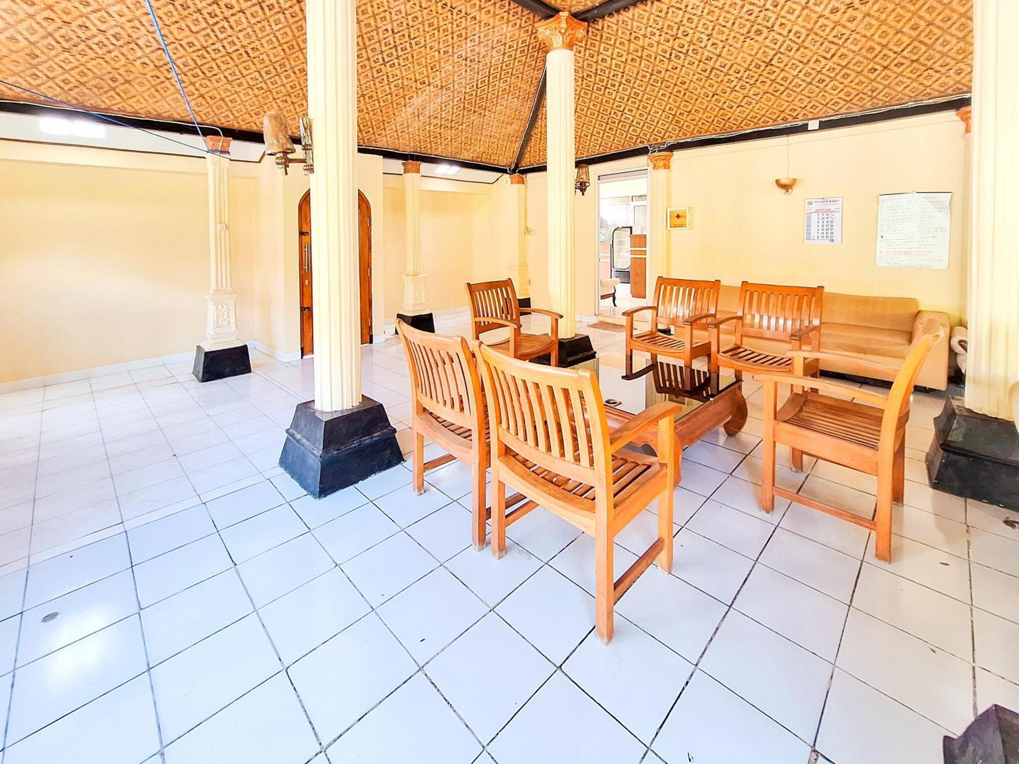Hotel Family Syariah 1 Parangtritis Redpartner Dış mekan fotoğraf