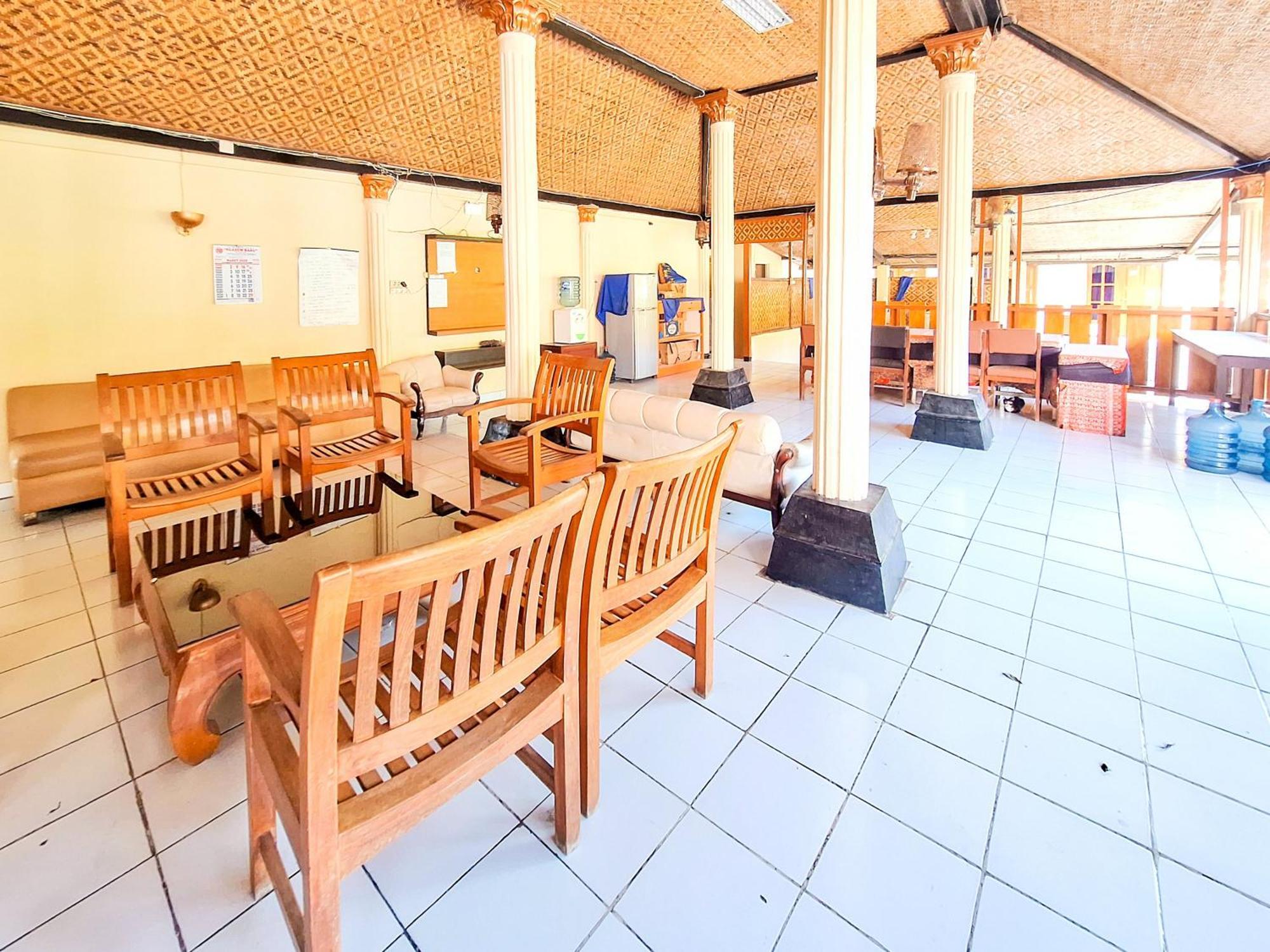 Hotel Family Syariah 1 Parangtritis Redpartner Dış mekan fotoğraf