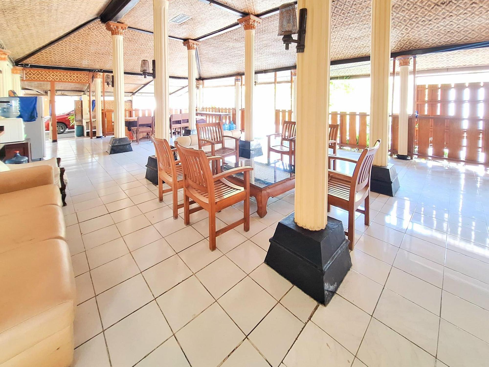 Hotel Family Syariah 1 Parangtritis Redpartner Dış mekan fotoğraf